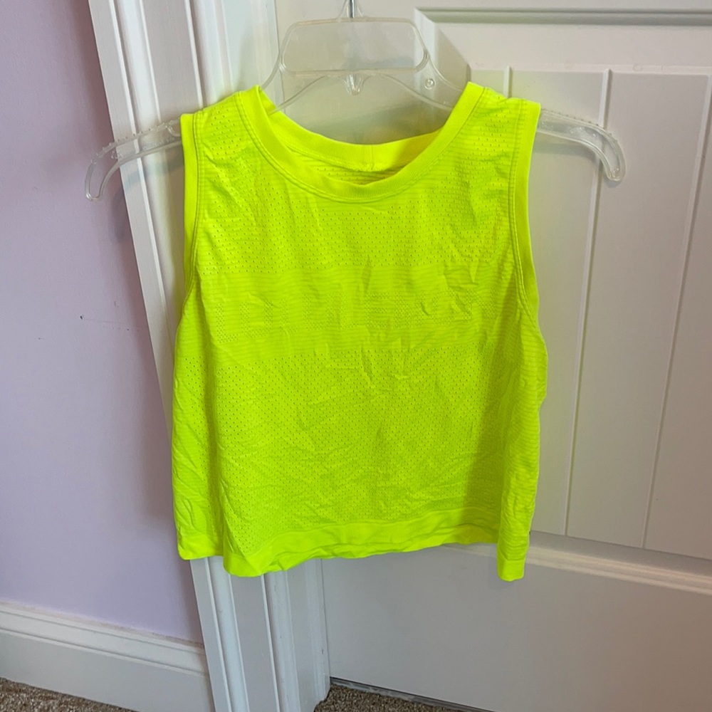 Lululemon crop/short tank! Size 6